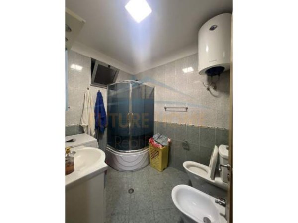 Tirane, jepet me qera apartament 2+1+BLK Kati 1, 160 m² 450 Euro (Prane Alpha Bank)