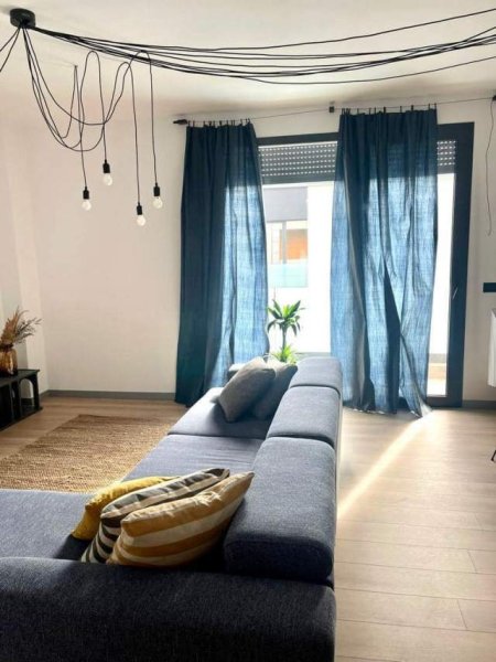 Tirane, shes apartament 2+1 120 m² Euro (TEG, Rezidence Banimi)