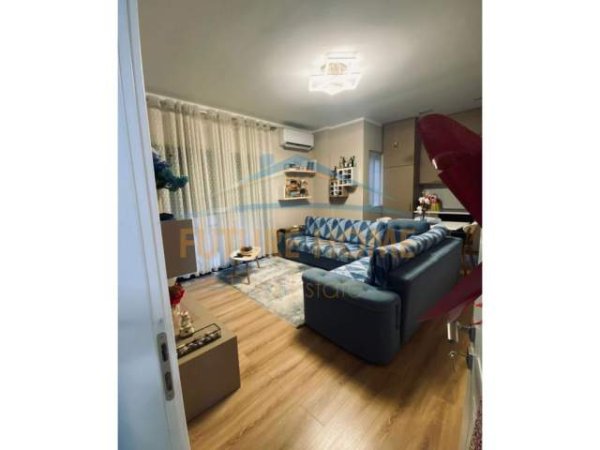 Tirane, shitet apartament 1+1 Kati 1, 64 m² 100.000 Euro (Rruga Bill Klinton)
