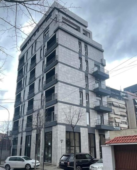 Tirane, shitet apartament 1+1 68 m² 138.000 Euro (Shkolla e Kuqe)
