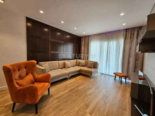 Tirane, jepet me qera apartament 2+1 Kati 2, 108 m² 1.200 Euro (Kopeshti Botanik)
