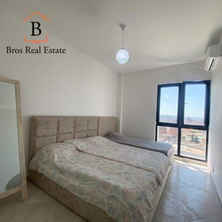 Tirane, jepet me qera 450 Euro