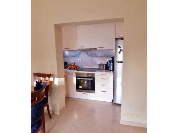 Tirane, jepet me qera apartament Kati 5, 71 m² 400 Euro (Prane Restorant Durrsit Tirana, Albania)