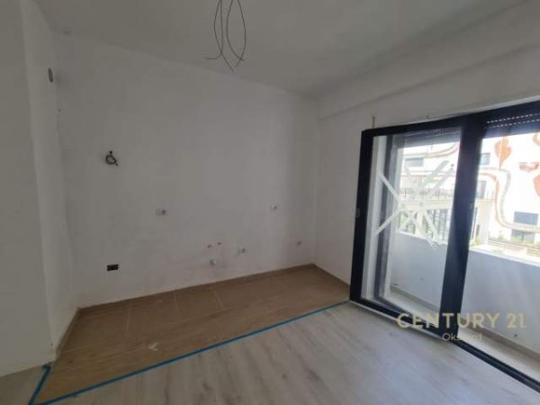 Tirane, shitet apartament Kati 3, 91 m² 140.000 Euro (Tirana, Albania)