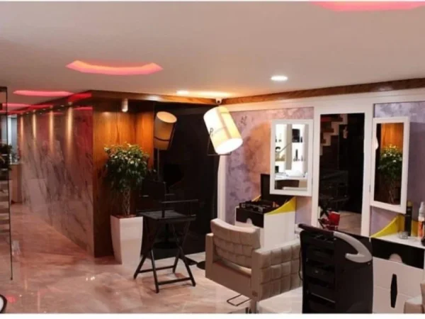 Tirane, shitet ambjent biznesi Kati 1, 82 m² 330.000 € (Jordan Misja)