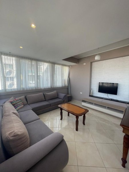 Tirane, shitet apartament 2+1+Aneks+Ballkon Kati 4, 99 m² 175.000 € (Rruga e Kavajës)
