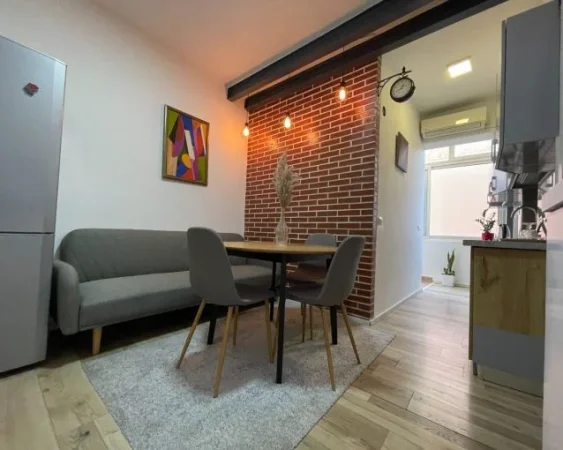 Durres, jepet me qera apartament 1+1 Kati 3, 50 m² 600 € (Myslym shyri)