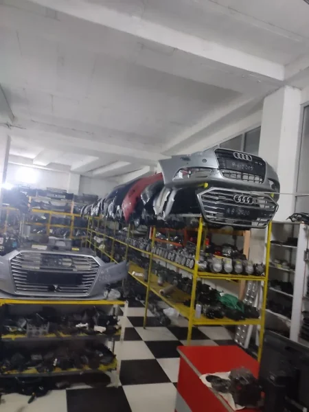 Tirane, shes Pjese Kembimi Gjermane