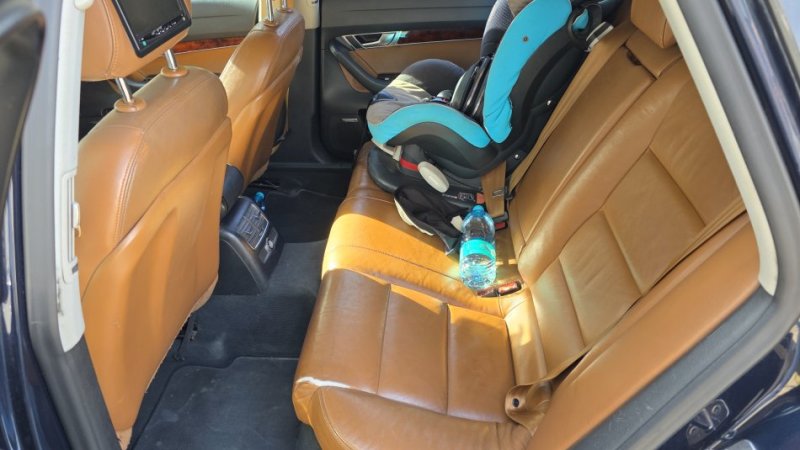 Tirane, shitet Audi A6 Quattro Nafte, blu e errët automatik Klima 176.000 km 3.000 €