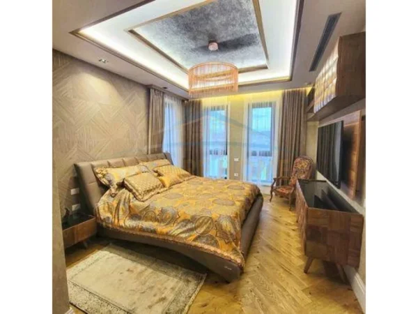 Tirane, shitet apartament+verande | Penthouse 5+1+Aneks+Ballkon Kati 10, 436 m² (RRUGA E KAVAJES)