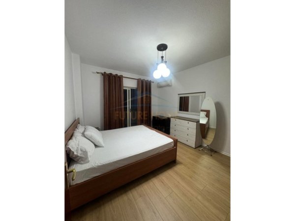 Tirane, jepet me qera apartament 2+1 Kati 6, 100 m² 850 € 