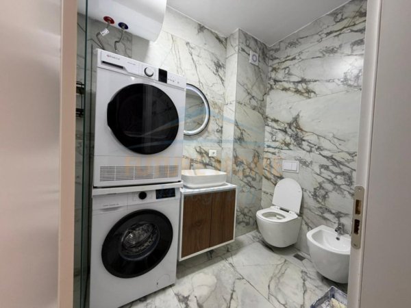 Tirane, jepet me qera apartament 2+1+Ballkon Kati 1, 94 m² 600 € (Rezidenca Kodra e Diellit 2)