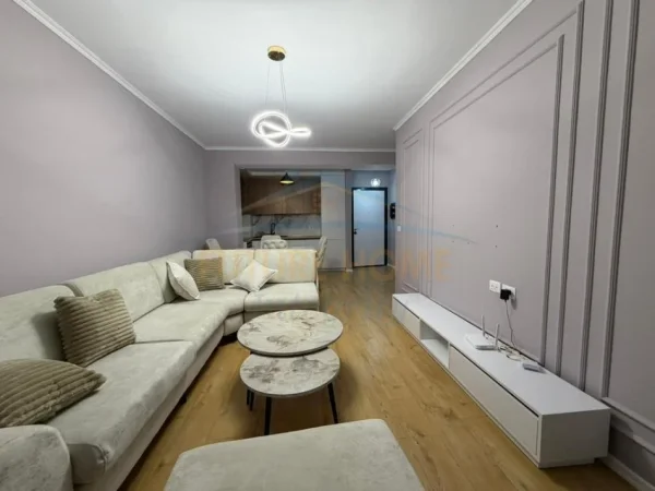 Tirane, jepet me qera apartament 2+1+Ballkon Kati 1, 94 m² 600 € (Rezidenca Kodra e Diellit 2)