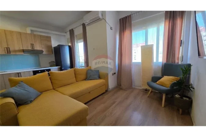 Vlore - Lungomare, shitet apartament 1+1 Kati 6, 71 m² 125.000 € 