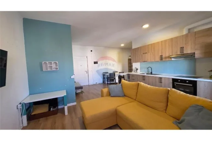 Vlore - Lungomare, shitet apartament 1+1 Kati 6, 71 m² 125.000 € 