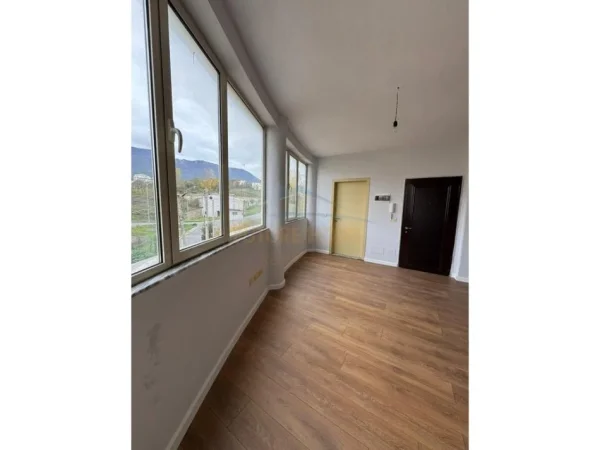 Tirane, shitet apartament 1+1 Kati 3, 64 m² 84.000 € 