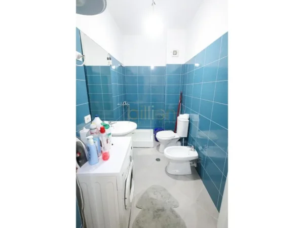 Tirane, shitet 1+1 , 60 m² (Fresk)