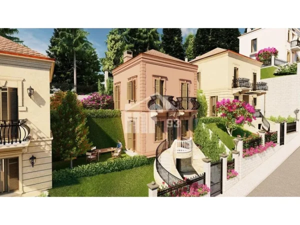 Korce, shitet apartament Dublex , 121 m² 260.000 € (KOMPLEKSI TURISTIK “BELVEDERE KORÇA”)