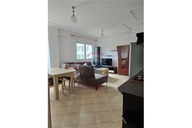 Tirane, jepet me qera apartament 2+1+Ballkon Kati 4, 105 m² 600 € (Jordan Misja)