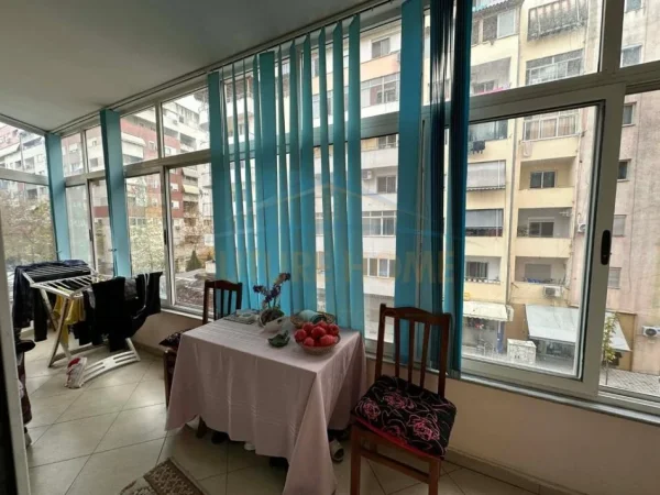 Tirane, shitet apartament 2+1 Kati 2, 123 m² 160.000 € 