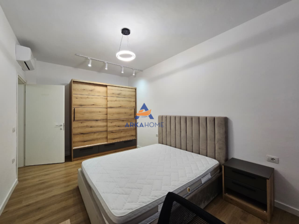 Tirane, jepet me qera apartament 3+1+Ballkon Kati 9, 103 m² 831 € 