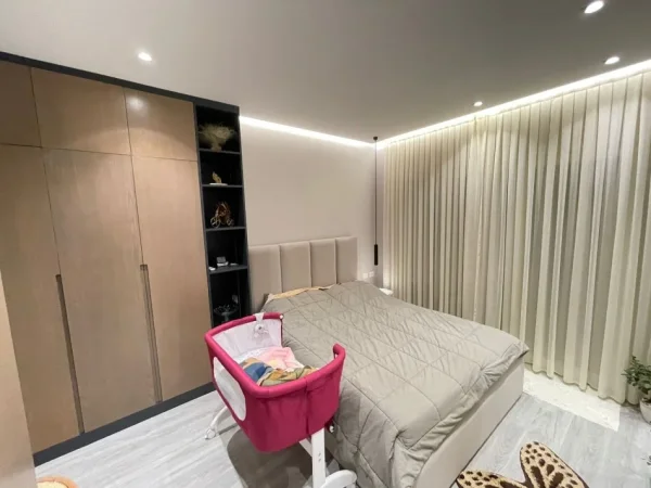 Tirane, jepet me qera apartament 2+1 Kati 3, 100 m² 850 € 