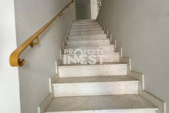 Tirane, shitet ambjent biznesi Kati 0, 272 m² 450.000 € (Rruga e Dibres)