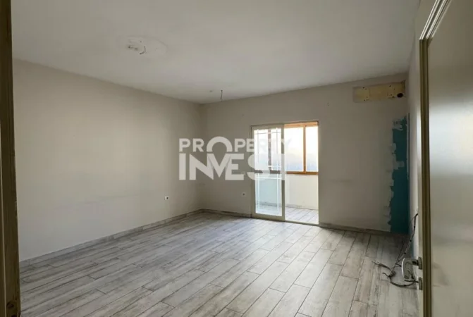 Tirane, shitet ambjent biznesi Kati 0, 272 m² 450.000 € (Rruga e Dibres)