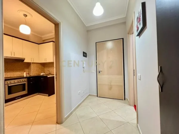 Tirane, jepet me qera apartament 1+1+Aneks+Ballkon Kati 5, 67 m² 460 € (Neom128663)