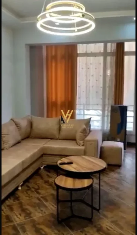 Tirane, jepet me qera apartament 2+1+Ballkon Kati 2, 83 m² 550 € (YZBERISHT)