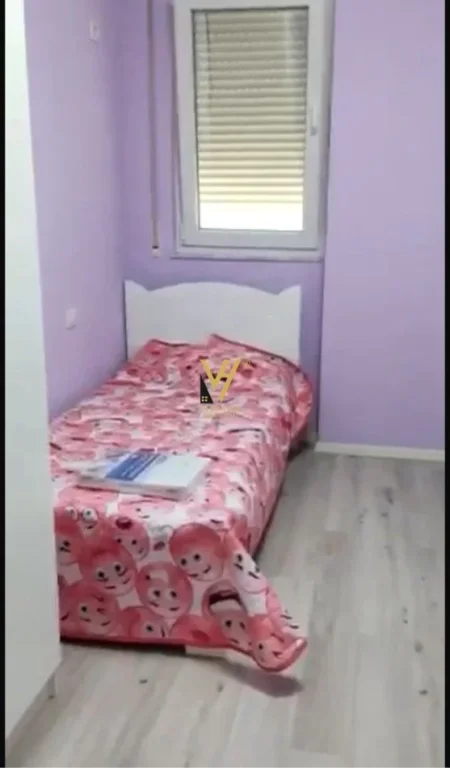 Tirane, jepet me qera apartament 2+1+Ballkon Kati 2, 83 m² 550 € (YZBERISHT)