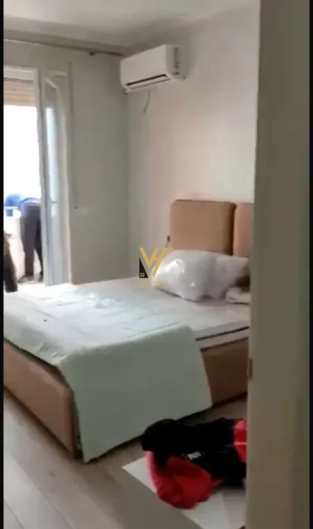 Tirane, jepet me qera apartament 2+1+Ballkon Kati 2, 83 m² 550 € (YZBERISHT)