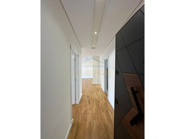 shitet apartament 2+1 Kati 5, 86 m² 140.000 €