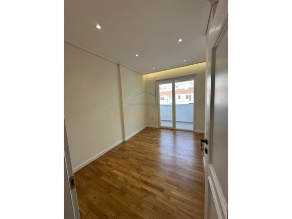 shitet apartament 2+1 Kati 5, 86 m² 140.000 €