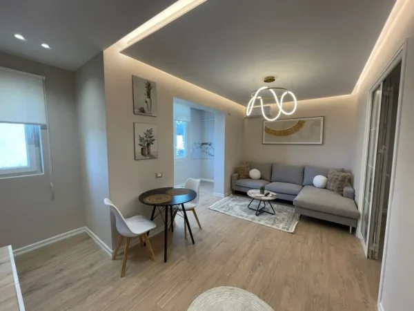 Tirane, shitet apartament 1+1 Kati 5, 87 m² 235.000 € (Rruga "Barrikadave")