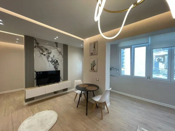 Tirane, shitet apartament 1+1 Kati 5, 87 m² 235.000 € (Rruga "Barrikadave")