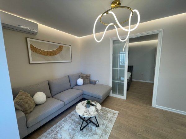 Tirane, shitet apartament 1+1 Kati 5, 87 m² 235.000 € (Rruga "Barrikadave")