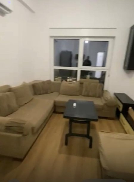 Tirane, jepen me qera 2 apartamente te reja! Jane ne te njejtin kat me nga 1+1+Ballkon per secilen,  Kati 4, (450 € - per secilin apartament)