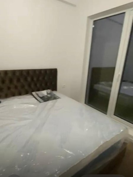 Tirane, jepen me qera 2 apartamente te reja! Jane ne te njejtin kat me nga 1+1+Ballkon per secilen,  Kati 4, (450 € - per secilin apartament)