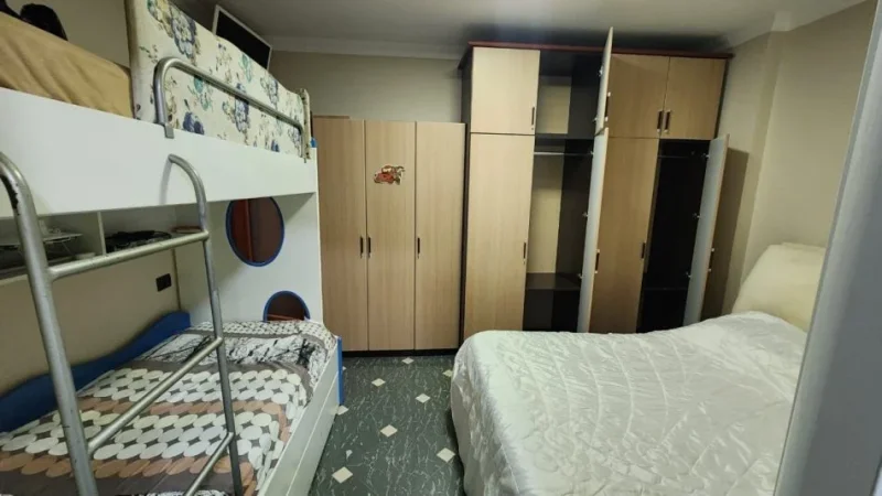 Tirane, jepet me qera apartament 3+1 Kati 6, 700 € 