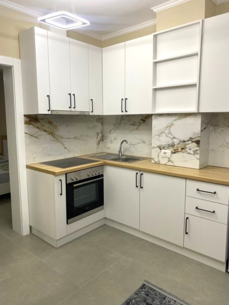 Jepet Super Hyrje 1+1 me Qera ne Laprake,  400 €