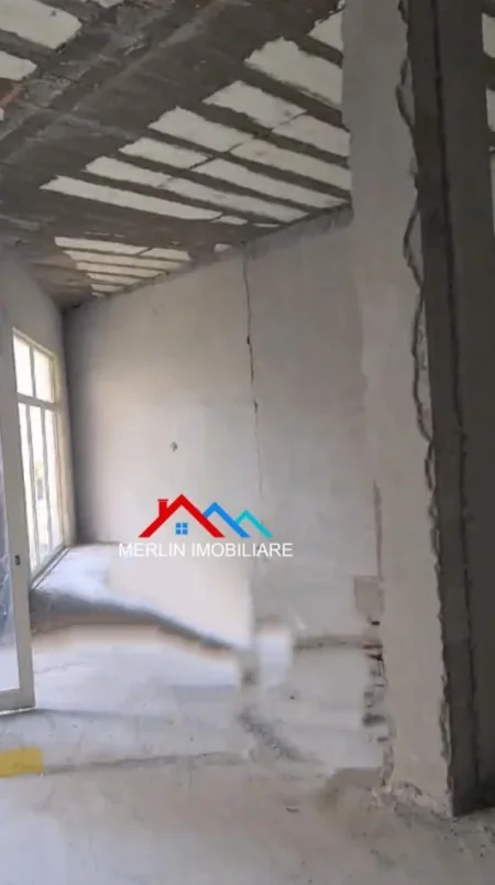 Tirane, shitet ambjent biznesi Kati 0, 120 m² 240.000 € (LIQENI I THATE)