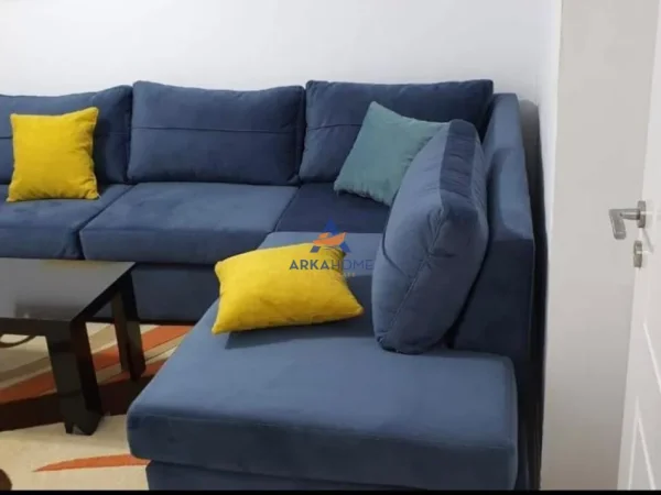Tirane, jap me qera apartament 2+1 Kati 4, 74 m² 550 € 