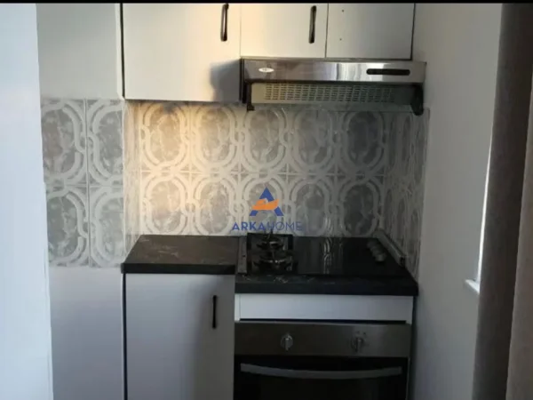 Tirane, jap me qera apartament 2+1 Kati 4, 74 m² 550 € 