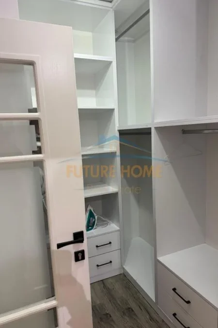 Qira, Apartament 2+1, Stacioni i Trenit