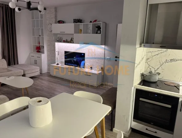 Qira, Apartament 2+1, Stacioni i Trenit