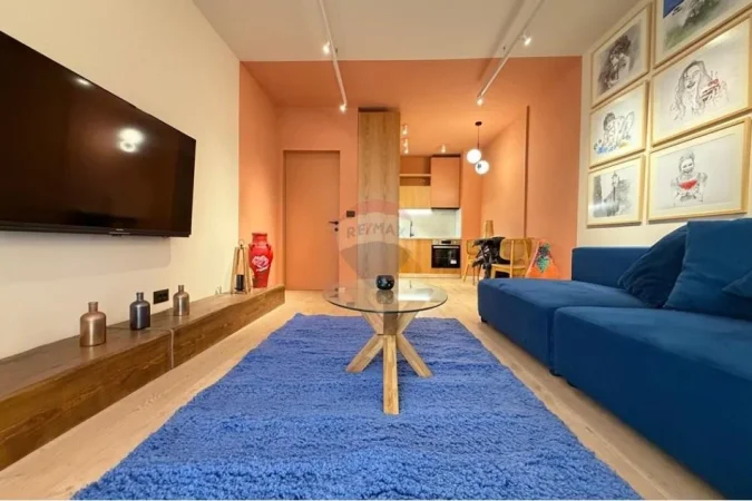 Tirane, jepet me qera apartament 1+1 , 75 m² 800 € (Ish Ekspozita, Tiranë)