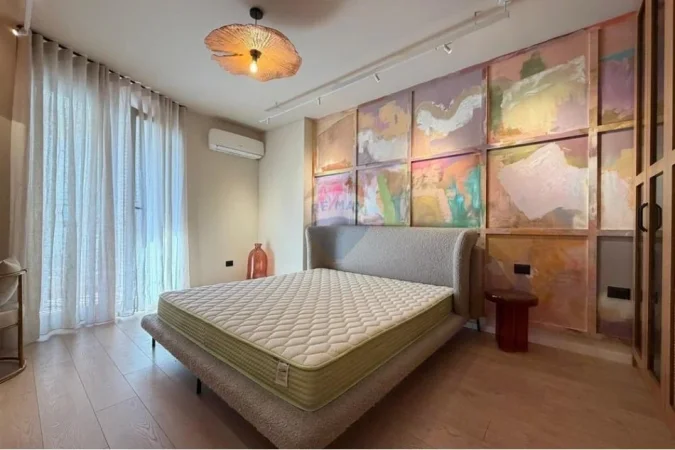 Tirane, jepet me qera apartament 1+1 , 75 m² 800 € (Ish Ekspozita, Tiranë)