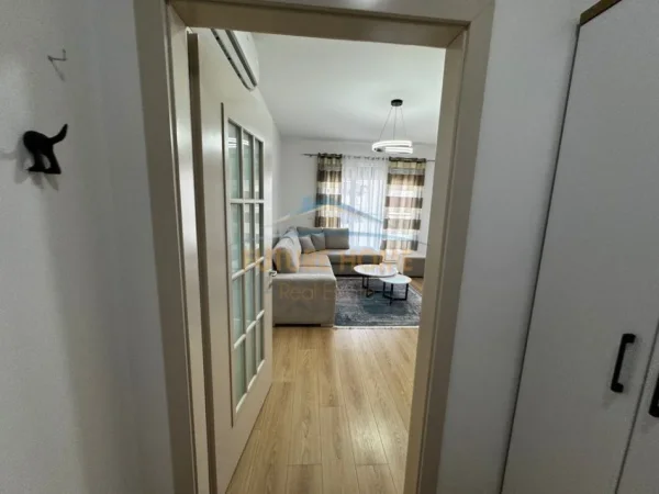 0696006906  Apartament 2+1+2+Post Parkimi, Don Bokso , Tirane