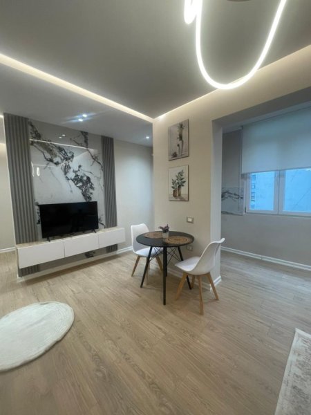 Tirane, shitet apartament 2+1+Ballkon Kati 5, 90 m² 235.000 € (RRUGA E BARRIKADAVE)